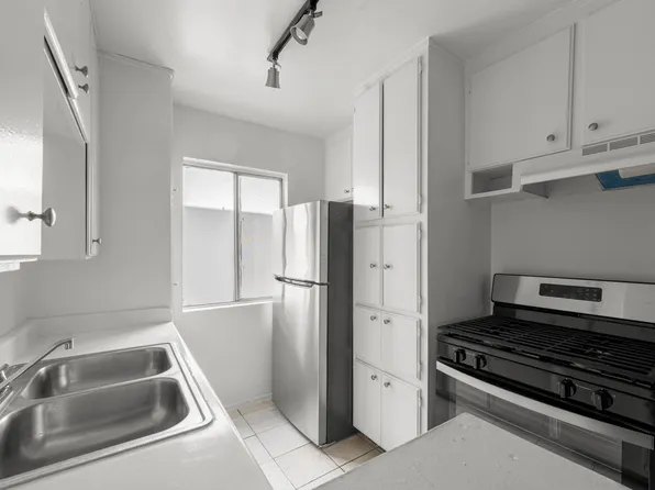 Gramercy Place, 723 N Gramercy Pl #A8577dfff, Los Angeles, CA 90038