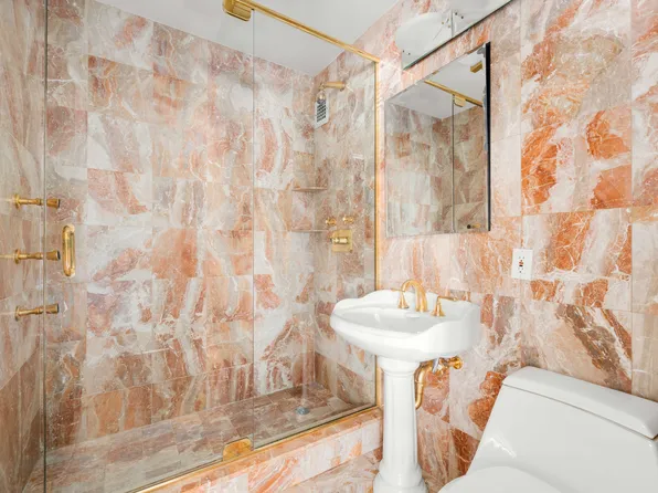 650 Park Avenue 6C image 8 of 9