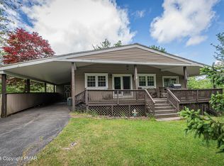 157 Emerald Lake Dr, Long Pond, PA 18334