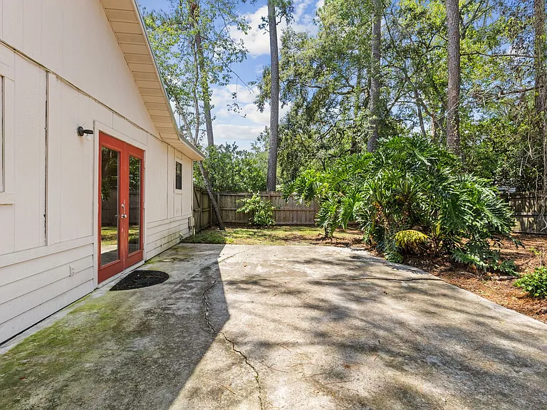 2620 NW 48th Pl — Photo 19