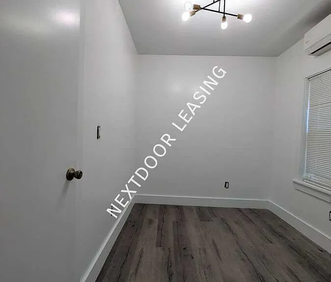 28 E 47th St #1M — Photo 9