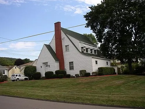 15 Elmwood Ave photo 1