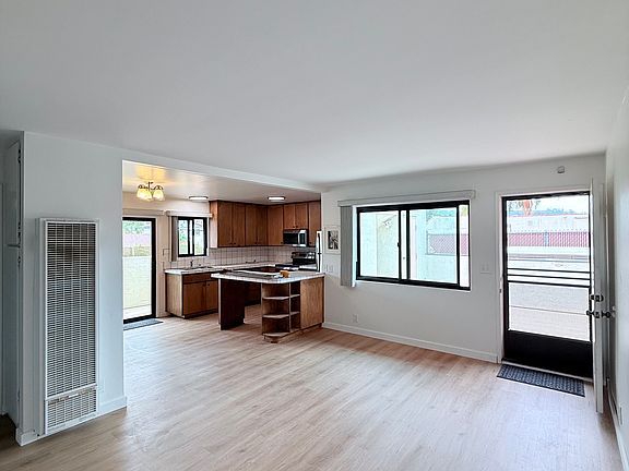 4th image of 3010 State St #B
