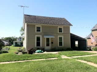 324 E Front Ave, Stockton, IL 61085