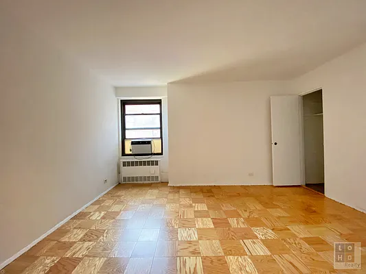 Rented by LoHo Realty | media 6