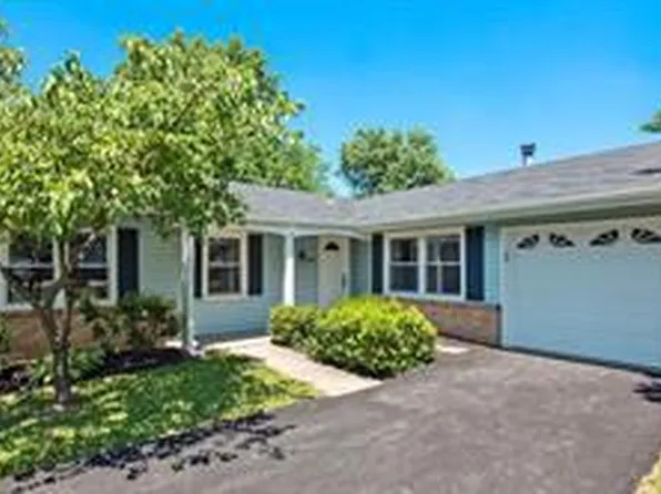 305 S Lincoln Ave, Sterling, VA 20164