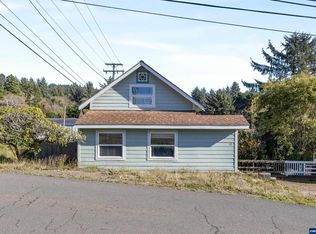 10 Williams Ave, Depoe Bay, OR 97341