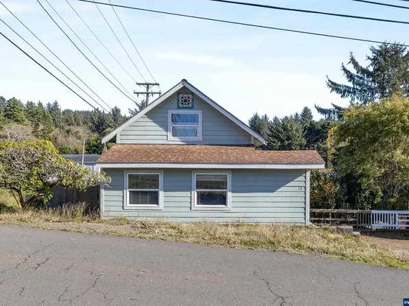 10 Williams Ave, Depoe Bay, OR 97341