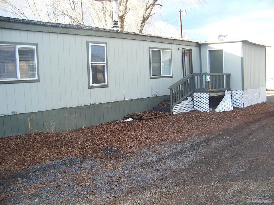 1st image of 650 NW Harwood St Unit 2