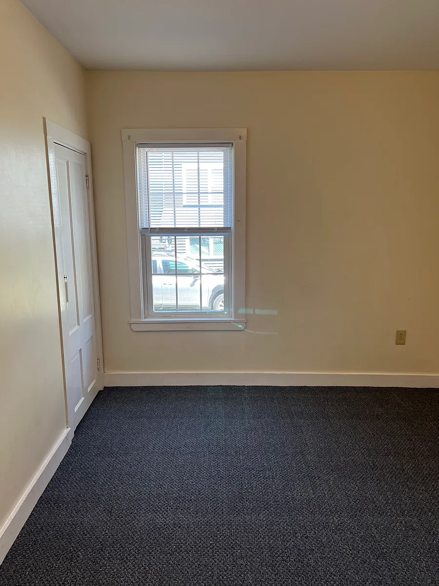 Building Photo - 51 Chestnut St #4