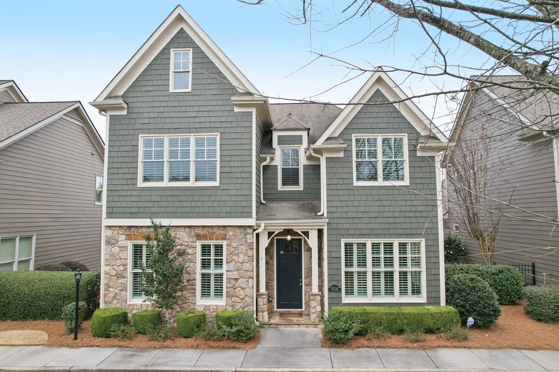 Grey Village Cir-S2602-055
