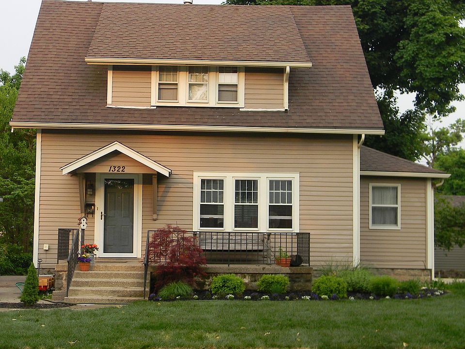 1st image of 1322 S 8th St