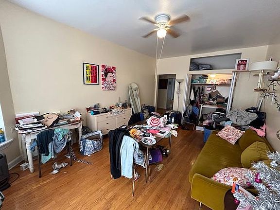 2nd image of 1154 W Lunt Ave APT 109