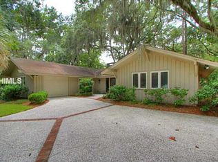 48 Willow Oak Rd W, Hilton Head Island, SC 29928