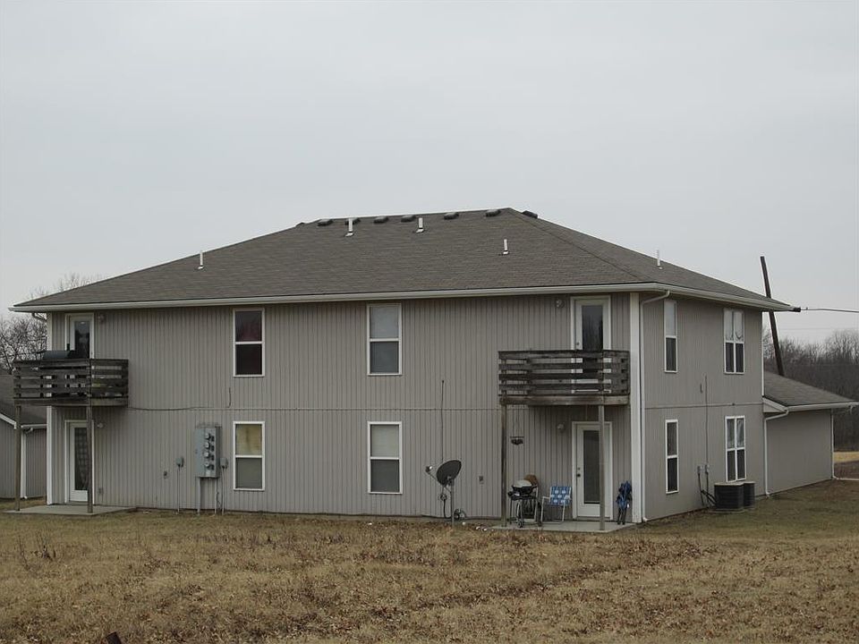 2nd image of 601 Port Arthur Rd