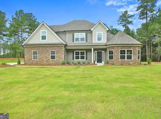 132 Wet Wood Dr #8, Fairburn, GA 30213