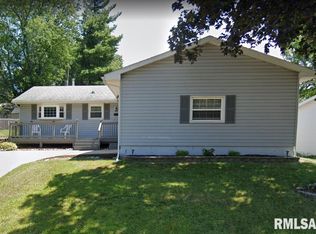 5614 N Rosemead Dr, Peoria, IL