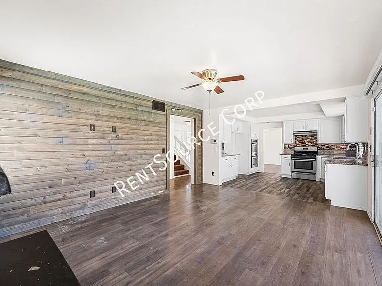 2145 W Avenue P8 — Photo 13