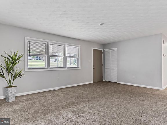 5th image of 2228 Kohn Rd