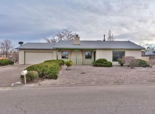 887 Ivory Rd SE, Rio Rancho, NM 87124