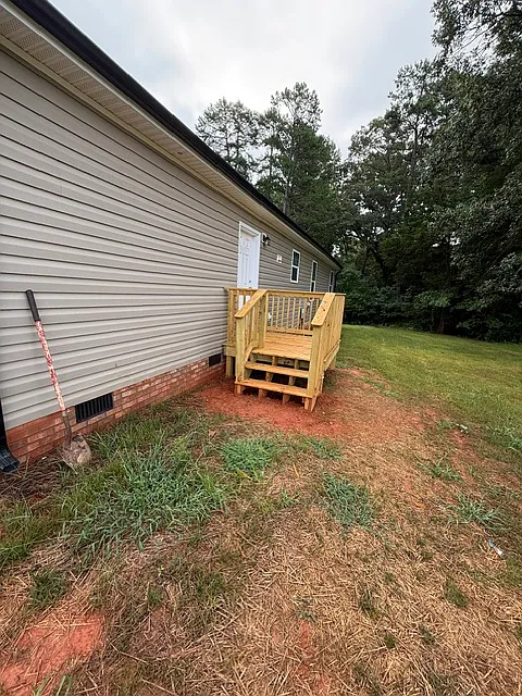 3 bed, 1200 sqft, $2,200 — Photo 2