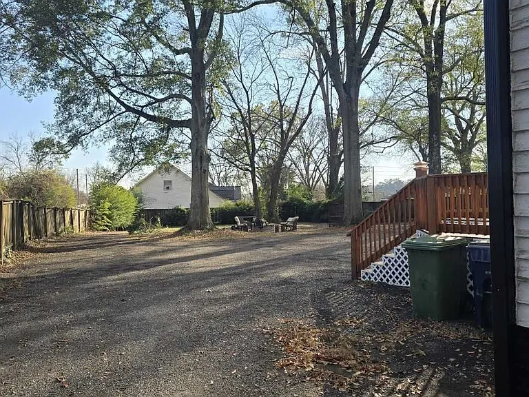 402 Meriwether St — Photo 34