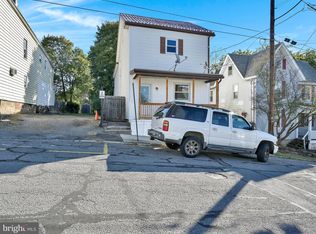 21 Market St, Tamaqua, PA 18252