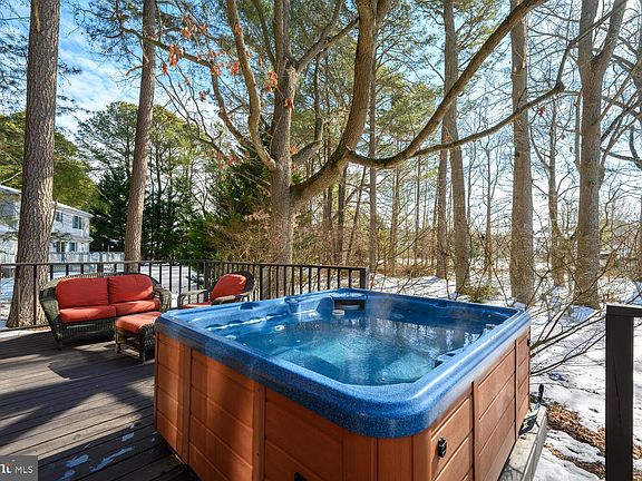 4th image of 25711 Royal Rd