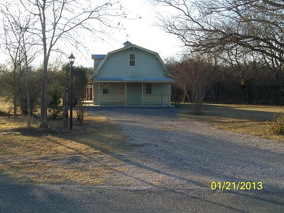 5th image of 200 Lakeview Dr