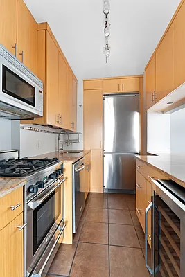 Rented by Compass | media 9