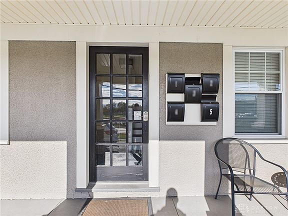 2nd image of 4121 S Dixie Dr #1