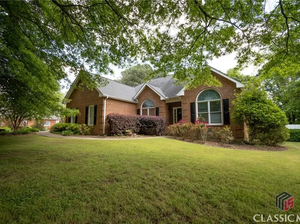1060 Oconee Crossing Parkway, Bogart, GA 30622