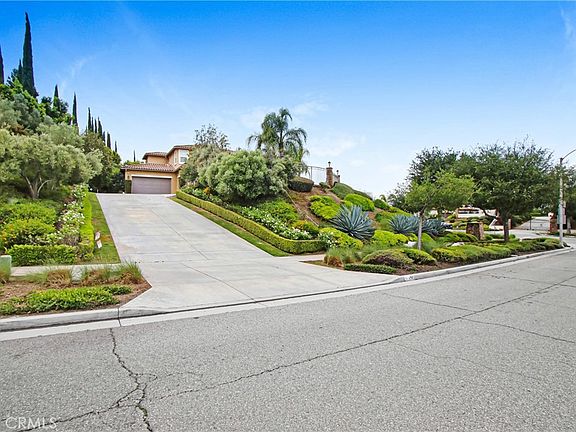 3rd image of 498 Green Orchard Pl