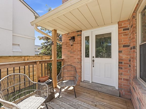 5th image of 6 Gilmour Dr