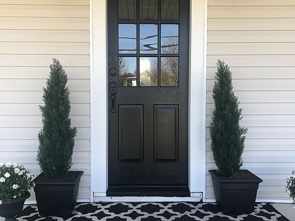 3rd image of 211 Baughman Ave