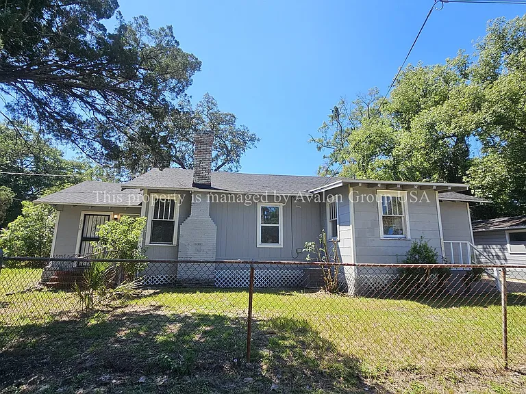 6510 Avalon St — Photo 1