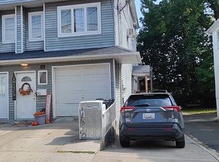 50 Behan Ct #1F, Staten Island, NY 10306