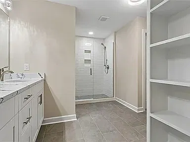 4 bed, 2.5 bath, 2272 sqft, $3,495 — Photo 3