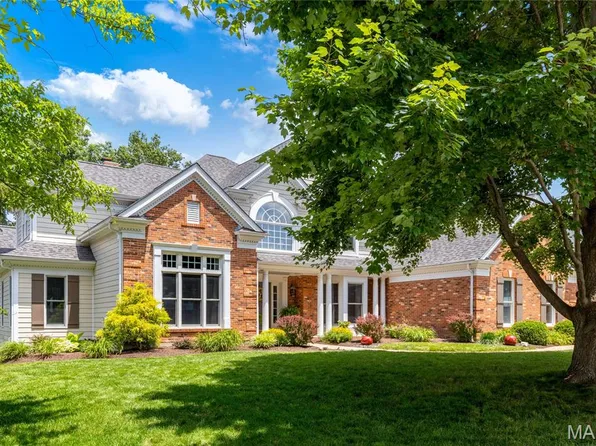 743 Kraffel Ln, Chesterfield, MO 63017