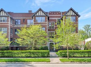 807 W Church St APT 8, Champaign, IL 61820