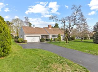 5 Cromwell Ct, Old Saybrook, CT 06475