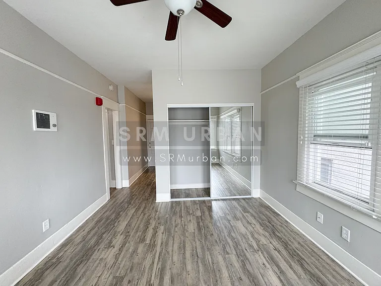 2027 Front St #1 — Photo 9