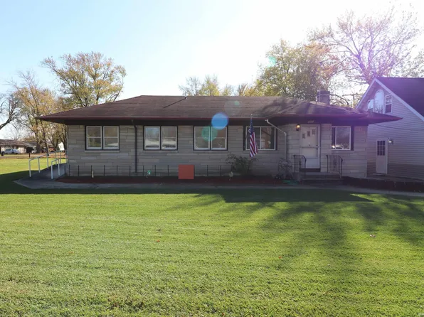 501 E Lincoln St, Kentland, IN 47951