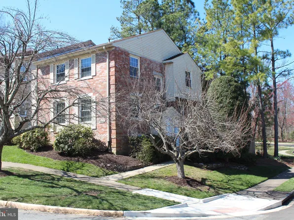 7800 Carsley Ct, Lorton, VA 22079