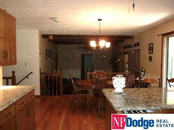 5th image of 2118 Park Place Dr