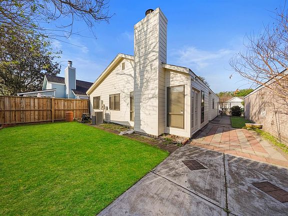 3rd image of 8811 Kalewood Dr