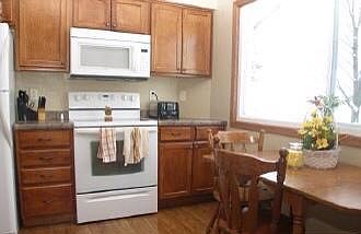 5th image of 46 Concord Dr