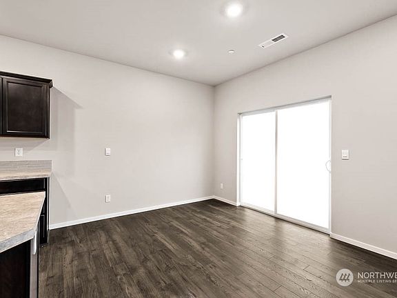 4th image of 18720 Emmons Court E #1081