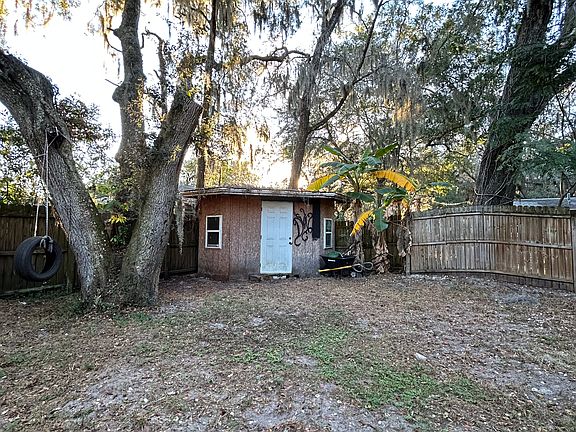 4th image of 7924 County Road 129