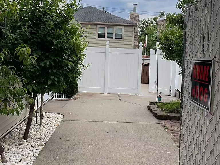 18 Hemlock Ln #1 — Photo 12